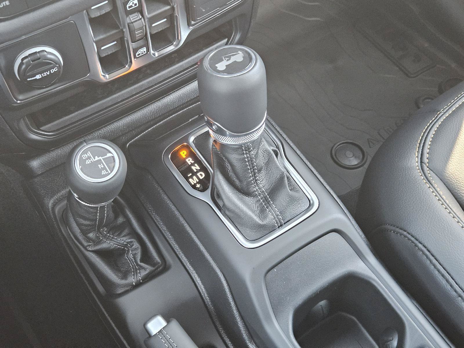 New 2027 Jeep Wrangler Unlimited Sahara AWD/4WD image 15