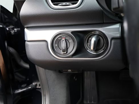 Used 2019 Porsche 718 Cayman RWD image 28