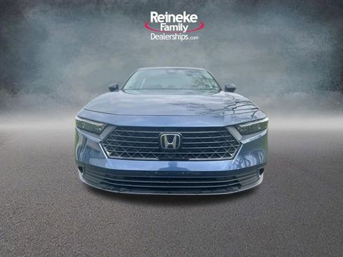 Used 2023 Honda Accord EX image 3