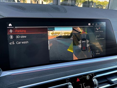 Used 2022 BMW X7 xDrive40i w/ Parking Assistance Package image 26