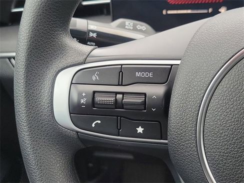 Certified 2025 Kia K5 LXS image 13