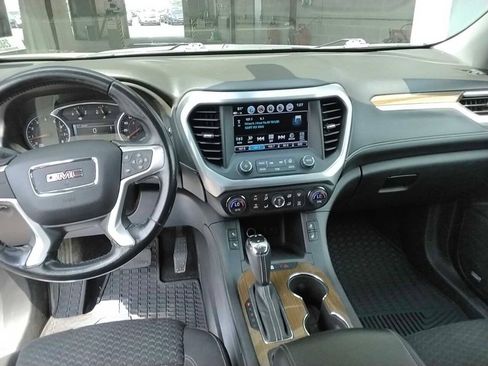 Used 2017 GMC Acadia SLE w/ Driver Alert Package I AWD/4WD image 4