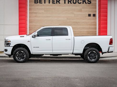 Used 2026 RAM 2500 Laramie AWD/4WD image 7