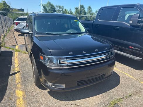 Used 2018 Ford Flex SEL w/ Equipment Group 202A AWD/4WD image 5