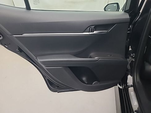 Used 2023 Toyota Camry SE w/ Cold Weather Package image 20