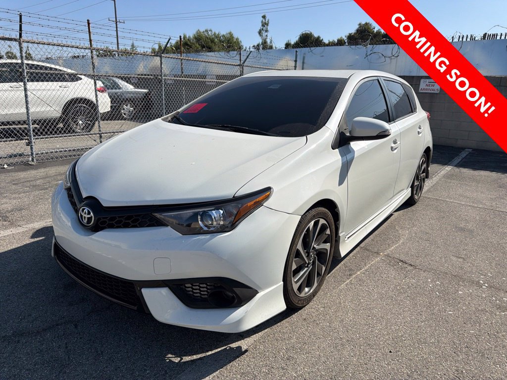 Used 2017 Toyota Corolla iM w/ Carpet Mat Package FWD image 3