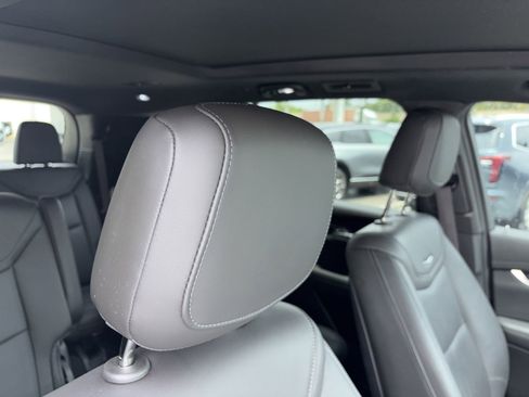 Used 2023 Cadillac XT6 Premium Luxury w/ Technology Package FWD image 13