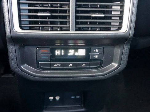 New 2026 Volkswagen Atlas Peak Edition image 12