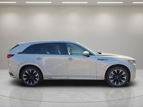 Certified 2024 MAZDA CX-90 3.3 Turbo S w/ Premium Plus AWD/4WD image 5