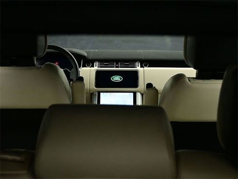 Used 2022 Land Rover Range Rover P525 Westminster Edition image 38