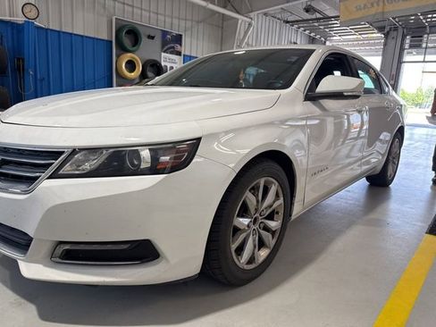 Used 2018 Chevrolet Impala LT FWD image 1