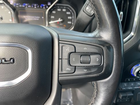Used 2023 GMC Sierra 3500 Denali w/ Denali Ultimate Package AWD/4WD image 19
