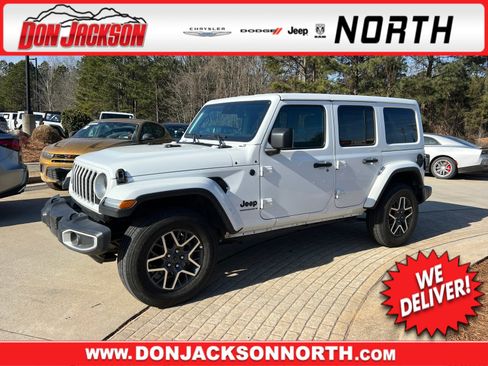 Used 2025 Jeep Wrangler Sahara image 1
