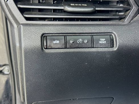 Used 2020 Nissan Altima 2.5 S FWD image 11