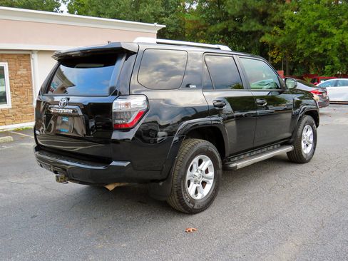 Used 2015 Toyota 4Runner SR5 image 7