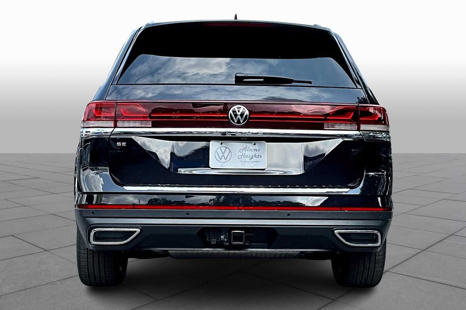 New 2026 Volkswagen Atlas SE FWD image 4