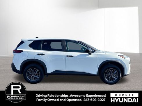 Used 2023 Nissan Rogue S image 10