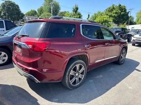 Used 2017 GMC Acadia Denali w/ Technology Package FWD image 5