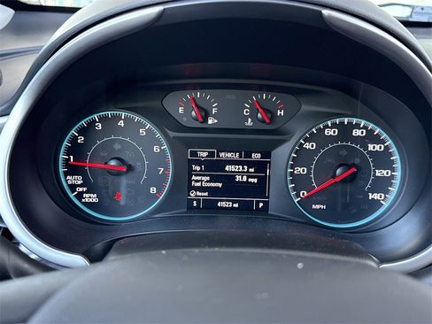 Used 2021 Chevrolet Malibu LS image 35