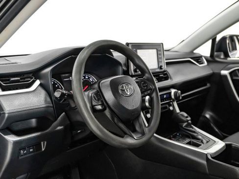 Used 2022 Toyota RAV4 XLE image 13