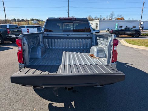 New 2026 Chevrolet Silverado 1500 RST image 9