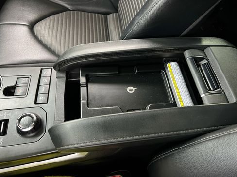 Used 2022 Toyota Highlander XSE image 38