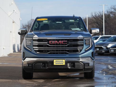 Used 2024 GMC Sierra 1500 SLT image 8