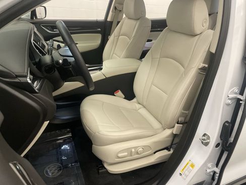 Used 2024 Buick Enclave Essence w/ Trailering Package, 5000 lbs. FWD image 12