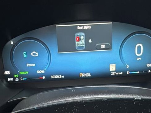 Certified 2023 Ford Escape Platinum w/ Class II Trailer Tow Package image 17