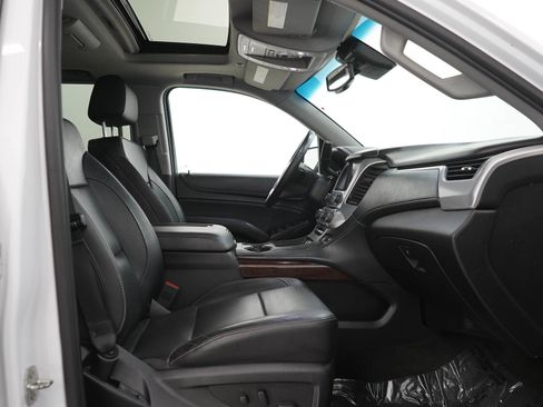 Used 2018 GMC Yukon SLT w/ Open Road Package AWD/4WD image 11