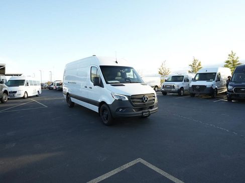 New 2025 Mercedes-Benz Sprinter 2500 image 1