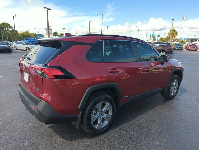 Used 2025 Toyota RAV4 XLE w/ Convenience Package AWD/4WD image 6
