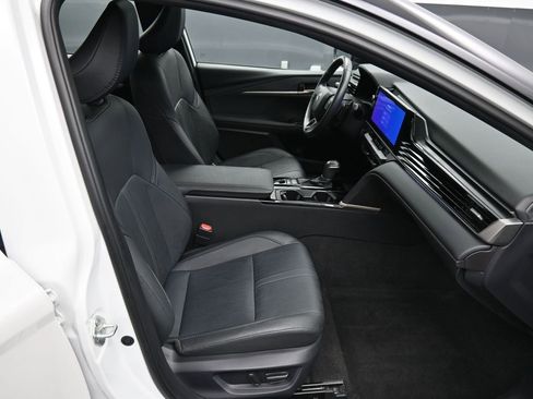 Certified 2025 Toyota Camry XSE image 25