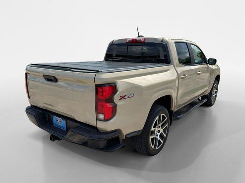 Used 2024 Chevrolet Colorado Z71 w/ Z71 Convenience Package 2 AWD/4WD image 5
