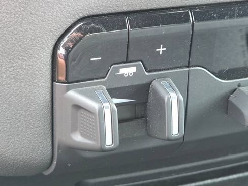 Used 2021 RAM 1500 Big Horn AWD/4WD image 12