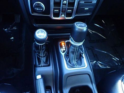 Used 2023 Jeep Wrangler Sahara w/ Cold Weather Group image 20