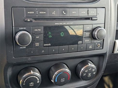 Used 2016 Jeep Compass Sport w/ Power Value Group image 23