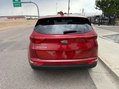 Used 2019 Kia Sportage LX AWD/4WD image 3