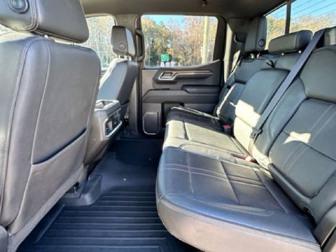 Used 2023 Chevrolet Silverado 1500 High Country image 15