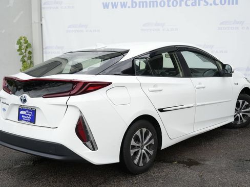 Used 2021 Toyota Prius Prime LE w/ Carpet Mat Package (TMS) FWD image 3