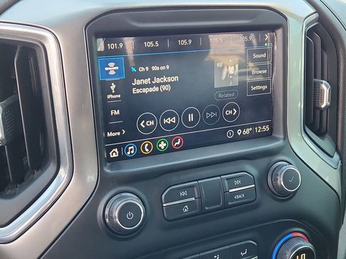 Used 2020 Chevrolet Silverado 1500 RST AWD/4WD image 18