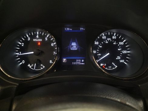Used 2019 Nissan Rogue SV image 23