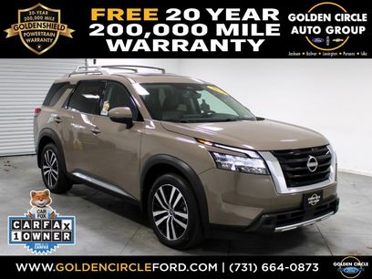 Used 2024 Nissan Pathfinder Platinum w/ Cargo Package