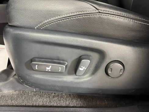 Used 2021 Toyota 4Runner Nightshade image 37