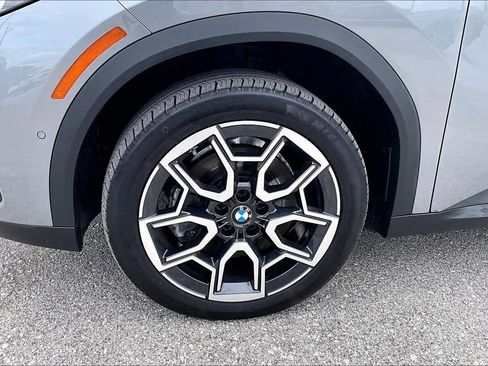 Used 2025 BMW X2 xDrive28i w/ Premium Package AWD/4WD image 11