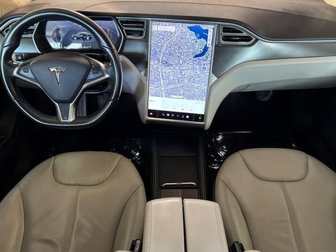 Used 2014 Tesla Model S Base image 16