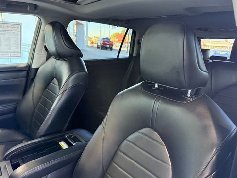 Used 2022 Toyota Highlander XLE image 22