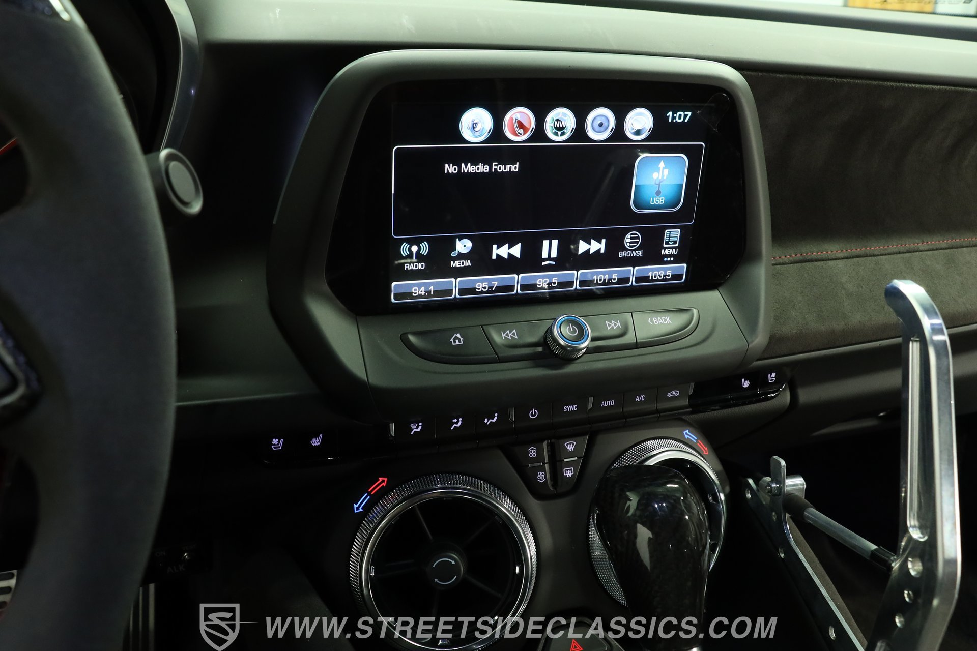 Used 2018 Chevrolet Camaro ZL1 RWD image 39