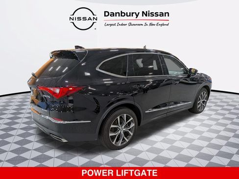 Used 2024 Acura MDX SH-AWD w/ Technology Package image 3
