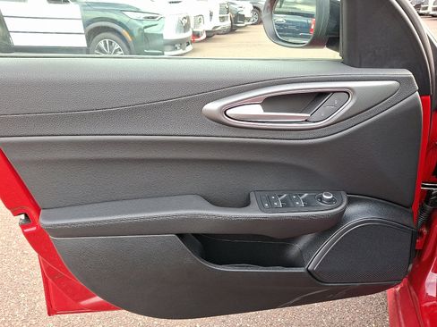 New 2025 Alfa Romeo Giulia AWD w/ Driving Assist Package image 8
